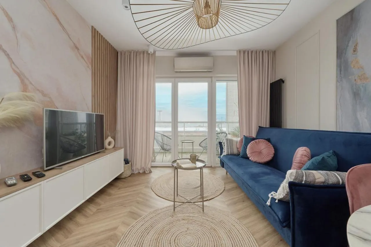 Elegant Apartment With Balcony Krakowska Wroclaw By Renters Prestige
