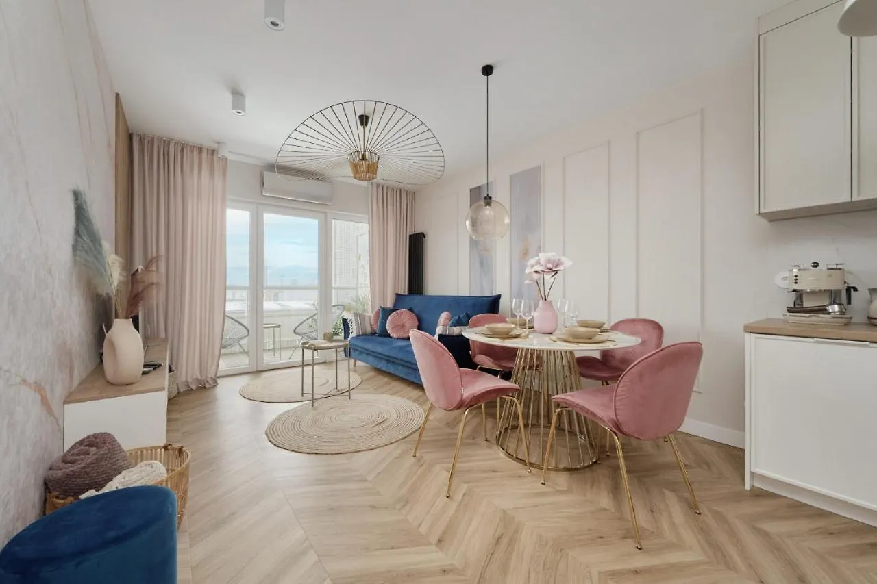 Elegant Apartment With Balcony Krakowska Wroclaw By Renters Prestige