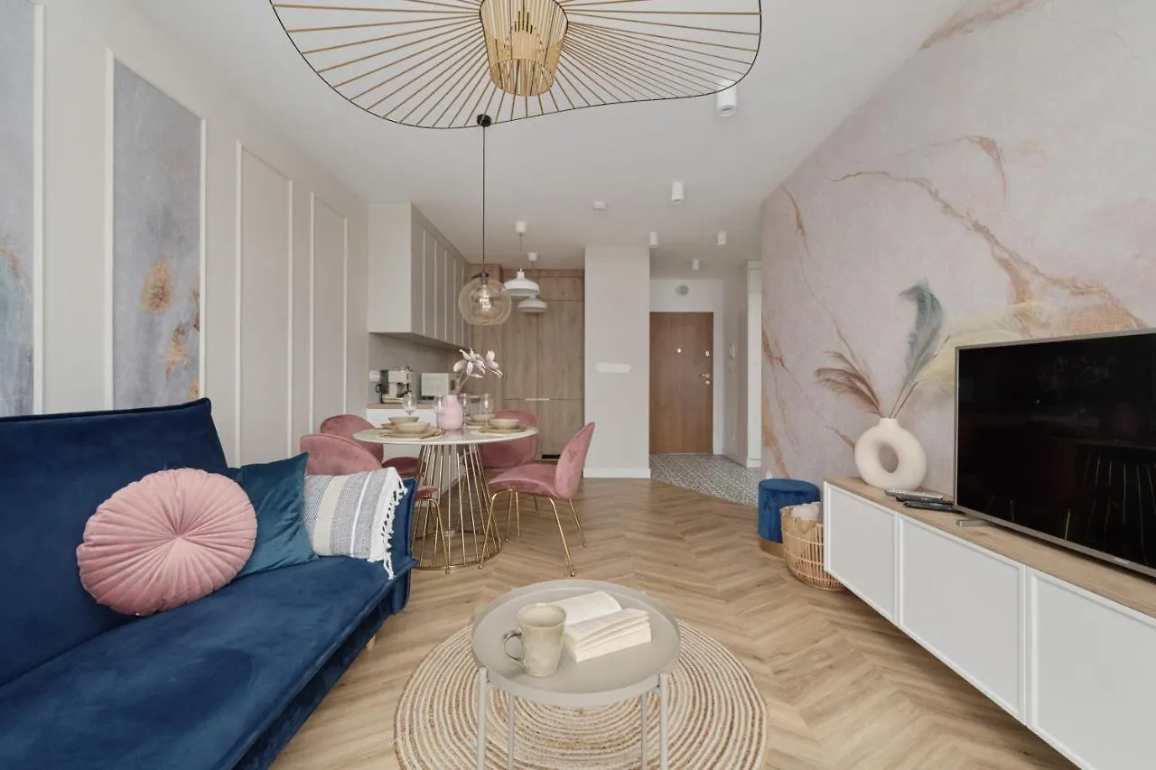 Elegant Apartment With Balcony Krakowska Wroclaw By Renters Prestige